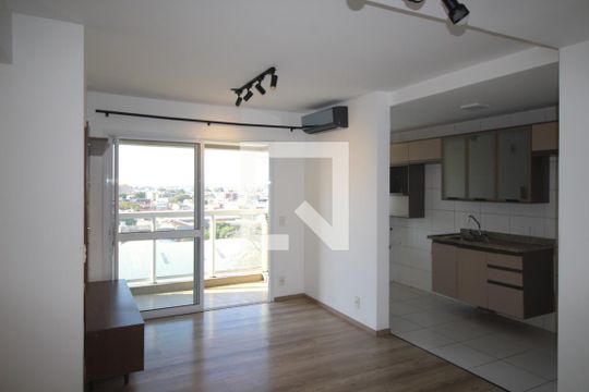 Sala de apartamento para alugar com 2 quartos, 64m² em São Geraldo, Porto Alegre