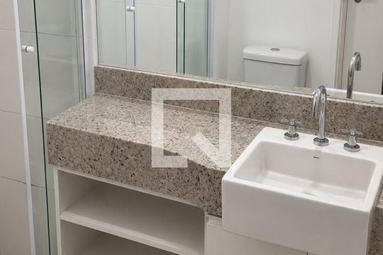 Banheiro de apartamento para alugar com 2 quartos, 84m² em Vila Andrade, São Paulo