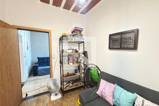 Quarto 2 de casa para alugar com 3 quartos, 65m² em Bela Vista, Contagem