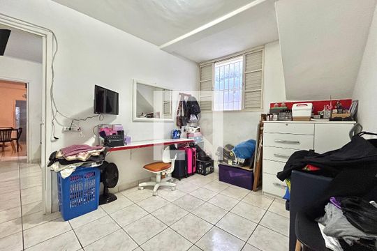 Quarto 2 Casa 1 de casa à venda com 5 quartos, 250m² em Cidade Ademar, São Paulo