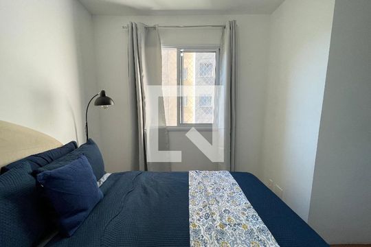 Quarto 1 de apartamento à venda com 2 quartos, 33m² em Jardim Celeste, São Paulo
