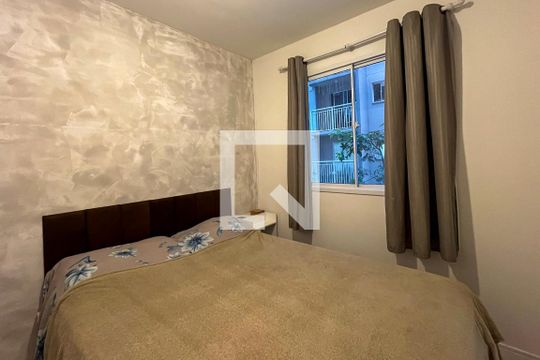 Quarto 1 de apartamento para alugar com 2 quartos, 40m² em Vila Água Funda, São Paulo