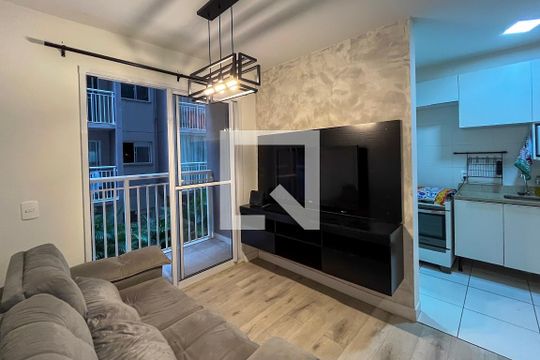 Sala de apartamento para alugar com 2 quartos, 40m² em Vila Água Funda, São Paulo