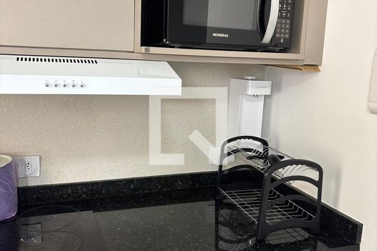 Detalhe de kitnet/studio à venda com 1 quarto, 17m² em Rebouças, Curitiba