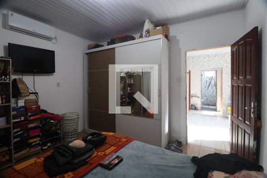 Quarto 1 de casa à venda com 3 quartos, 150m² em Guajuviras, Canoas