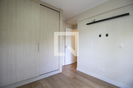 Quarto 1 de apartamento para alugar com 2 quartos, 49m² em Vila Andrade, São Paulo