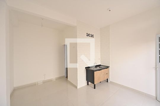 Sala/Quarto de kitnet/studio para alugar com 1 quarto, 20m² em Planalto Paulista, São Paulo