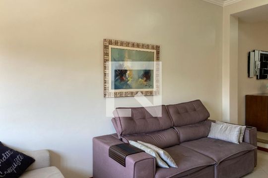 Sala de casa à venda com 3 quartos, 175m² em Rio Pequeno, São Paulo