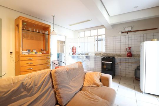 Sala de apartamento para alugar com 1 quarto, 50m² em Centro, Uberlândia
