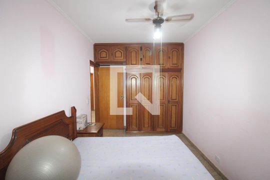 Quarto 1 de casa para alugar com 2 quartos, 200m² em Casa Verde Alta, São Paulo