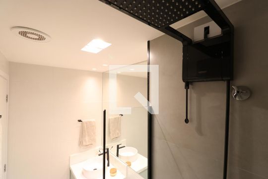 Banheiro  de apartamento para alugar com 1 quarto, 25m² em Pompeia, São Paulo
