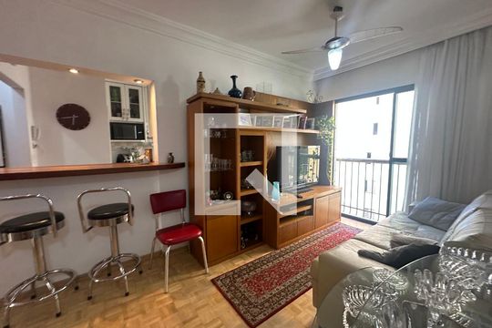 Sala de apartamento à venda com 2 quartos, 75m² em Alphaville Industrial, Barueri