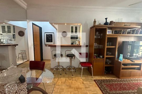 Sala de apartamento à venda com 2 quartos, 75m² em Alphaville Industrial, Barueri