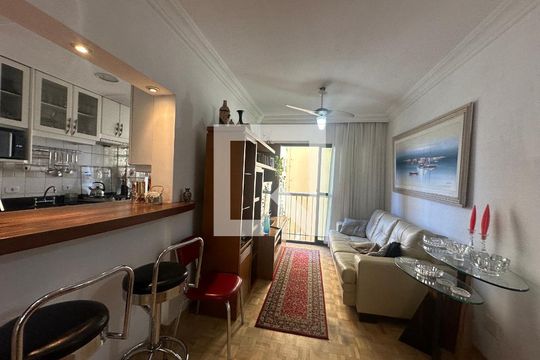 Sala de apartamento à venda com 2 quartos, 75m² em Alphaville Industrial, Barueri