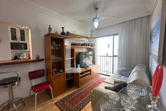 Sala de apartamento à venda com 2 quartos, 75m² em Alphaville Industrial, Barueri