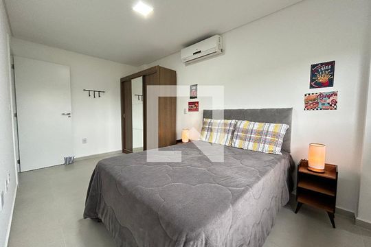 Suíte de apartamento para alugar com 1 quarto, 60m² em Ingleses Norte, Florianópolis