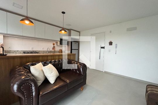 Sala  de apartamento para alugar com 1 quarto, 60m² em Ingleses Norte, Florianópolis