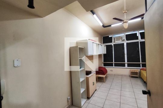 Studio de kitnet/studio para alugar com 1 quarto, 25m² em Copacabana, Rio de Janeiro