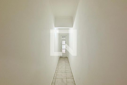 Entrada Lateral  de casa à venda com 3 quartos, 170m² em Santo Amaro, São Paulo