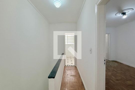 Corredor Quartos de casa à venda com 3 quartos, 170m² em Santo Amaro, São Paulo