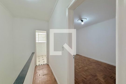 Corredor Quartos de casa à venda com 3 quartos, 170m² em Santo Amaro, São Paulo