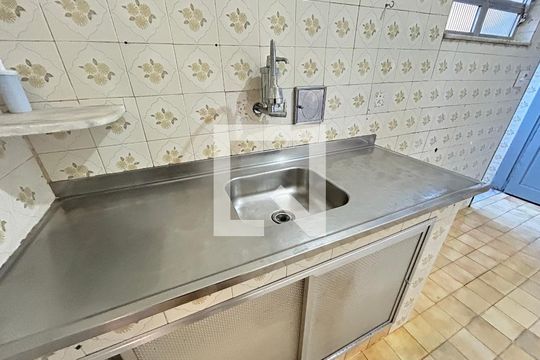 Cozinha de casa para alugar com 2 quartos, 55m² em Marechal Hermes , Rio de Janeiro
