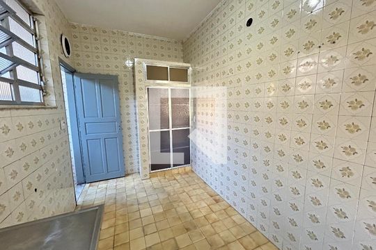 Cozinha de casa para alugar com 2 quartos, 55m² em Marechal Hermes , Rio de Janeiro