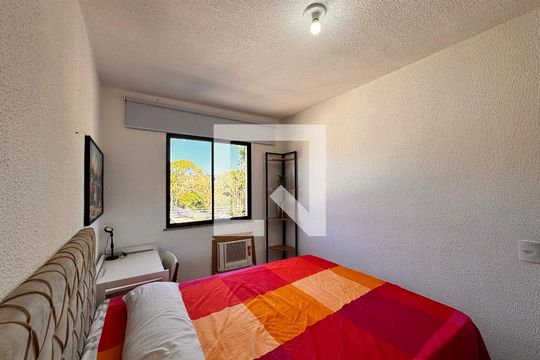 Quarto 1 de apartamento à venda com 2 quartos, 45m² em Vargem Grande, Rio de Janeiro