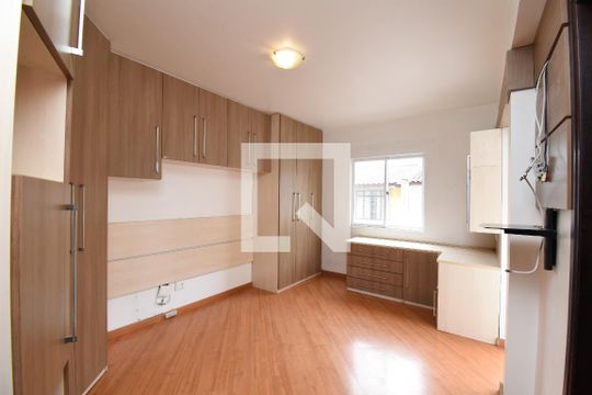 Suíte de casa de condomínio à venda com 3 quartos, 120m² em Bacacheri, Curitiba