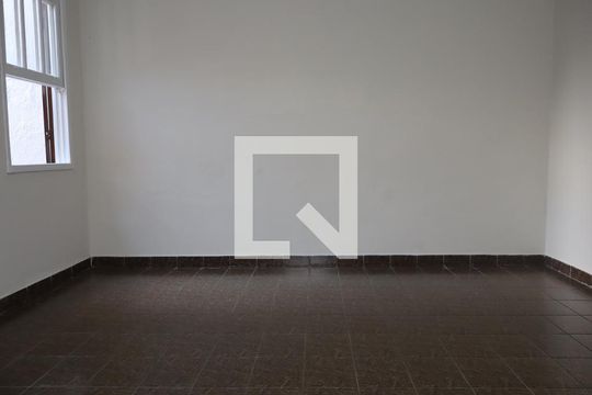 Quarto de casa para alugar com 1 quarto, 60m² em Vila California, São Paulo