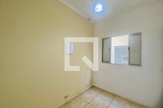 Quarto 2 de casa para alugar com 2 quartos, 43m² em Cidade Parque Alvorada, Guarulhos