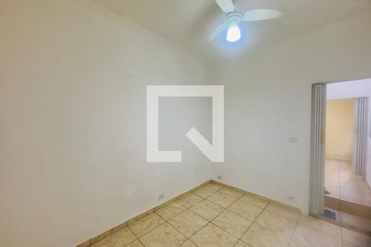 Quarto 1 de casa para alugar com 2 quartos, 43m² em Cidade Parque Alvorada, Guarulhos