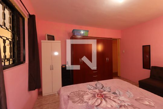 Quarto 2 da Casa 1 de casa à venda com 3 quartos, 225m² em Parque Itrapoã, Santo André