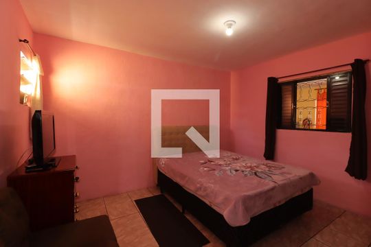 Quarto 2 da Casa 1 de casa à venda com 3 quartos, 225m² em Parque Itrapoã, Santo André