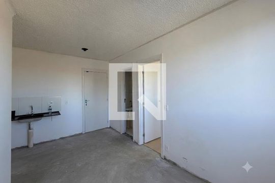 Sala de apartamento para alugar com 2 quartos, 34m² em Jardim São Luís, São Paulo