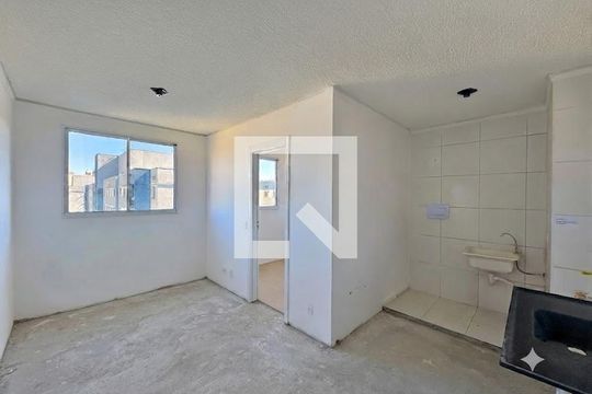 Sala de apartamento para alugar com 2 quartos, 34m² em Jardim São Luís, São Paulo