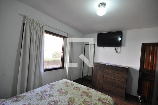 Quarto 1 de casa à venda com 4 quartos, 1180m² em Horto Florestal, São Paulo