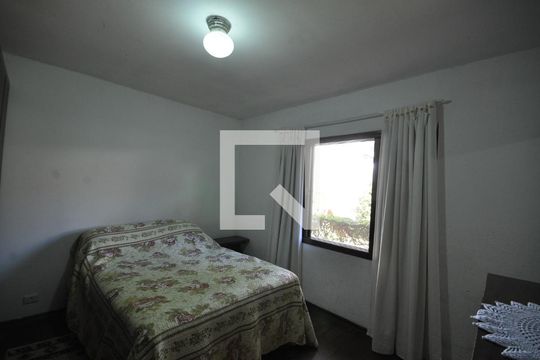Quarto 1 de casa à venda com 4 quartos, 1180m² em Horto Florestal, São Paulo