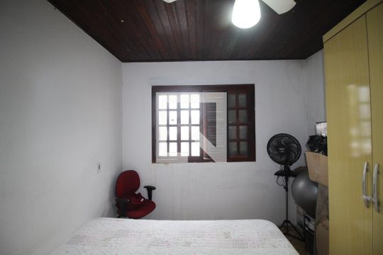 Quarto 1 de casa à venda com 4 quartos, 125m² em Vila Jardim, Porto Alegre