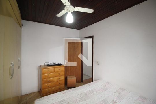 Quarto 1 de casa à venda com 4 quartos, 125m² em Vila Jardim, Porto Alegre