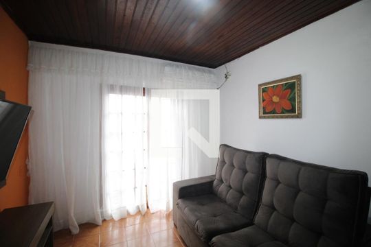Sala de casa à venda com 4 quartos, 125m² em Vila Jardim, Porto Alegre