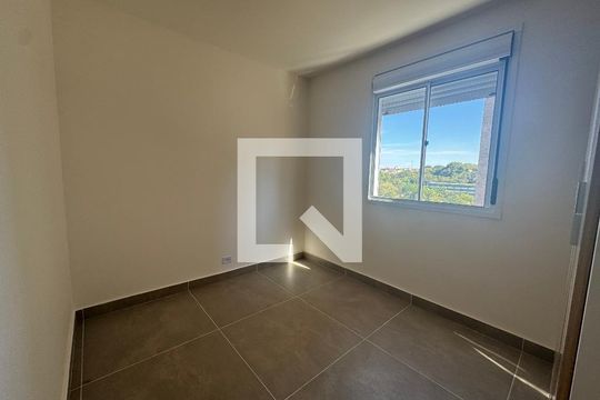 Quarto 1 de apartamento para alugar com 2 quartos, 45m² em Vila Osasco, Osasco