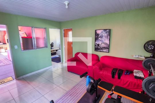 Casa à venda com 3 quartos, 130m² em Olaria, Rio de Janeiro