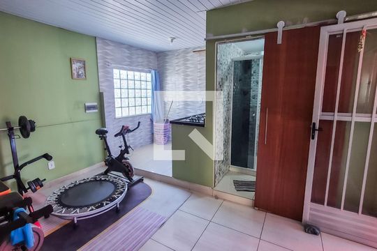 Casa à venda com 3 quartos, 130m² em Olaria, Rio de Janeiro