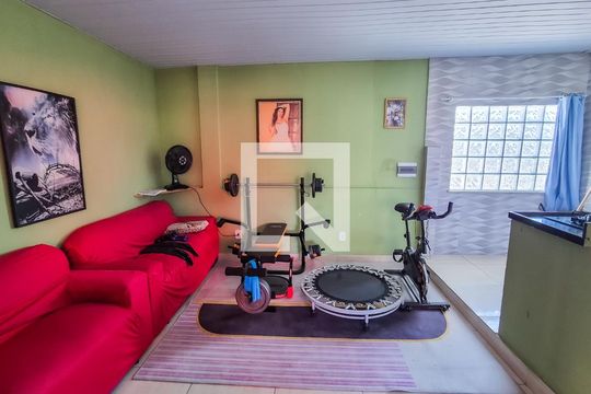 Casa à venda com 3 quartos, 130m² em Olaria, Rio de Janeiro