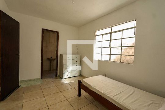 Suíte de casa para alugar com 4 quartos, 130m² em Átila de Paiva, Belo Horizonte
