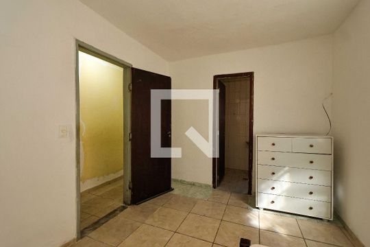 Suíte de casa para alugar com 4 quartos, 130m² em Átila de Paiva, Belo Horizonte