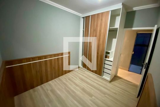 Quarto de casa à venda com 4 quartos, 209m² em Jardim Joao Paulo II, Sumaré