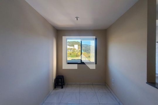 Sala de apartamento para alugar com 2 quartos, 52m² em Jardim Silvina, São Bernardo do Campo