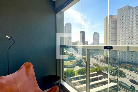 Varanda de kitnet/studio para alugar com 1 quarto, 25m² em Sumarezinho, São Paulo